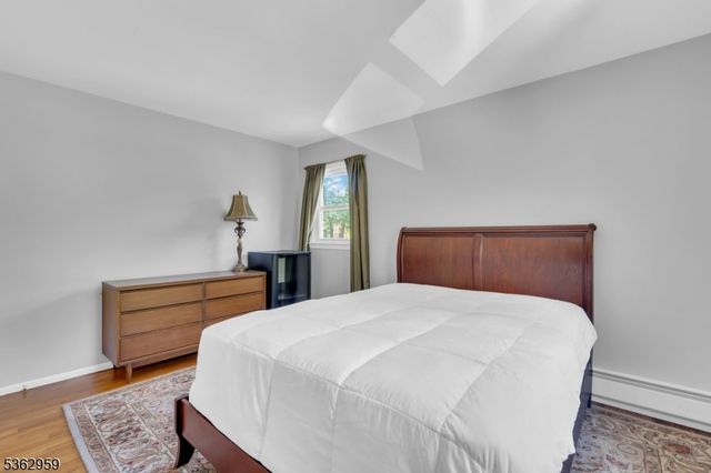 82 N Beverwyck Rd, Parsippany-troy Hills Twp., NJ 07054