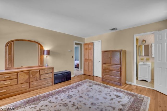 82 N Beverwyck Rd, Parsippany-troy Hills Twp., NJ 07054