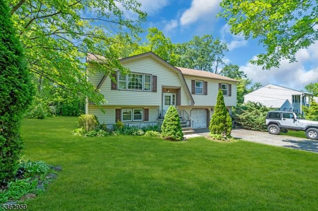 82 N Beverwyck Rd, Parsippany-troy Hills Twp., NJ 07054