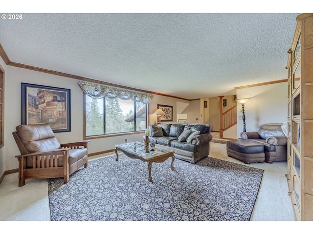 197 MANDERVILLE Ln, Roseburg, OR 97471