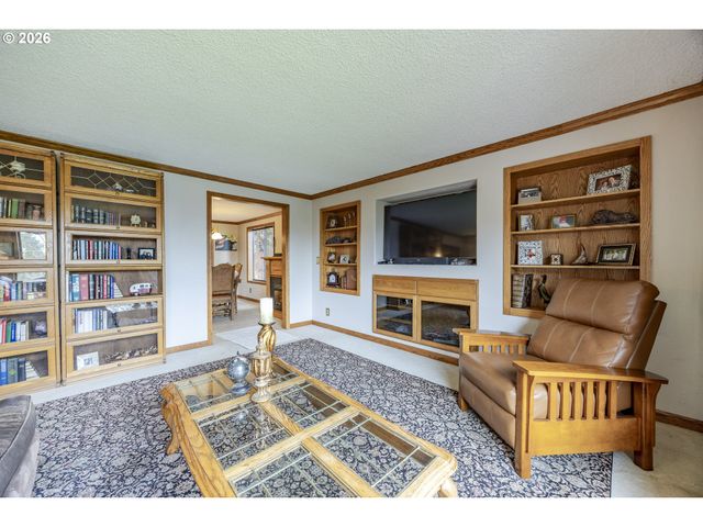 197 MANDERVILLE Ln, Roseburg, OR 97471