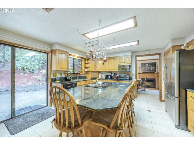 197 MANDERVILLE Ln, Roseburg, OR 97471