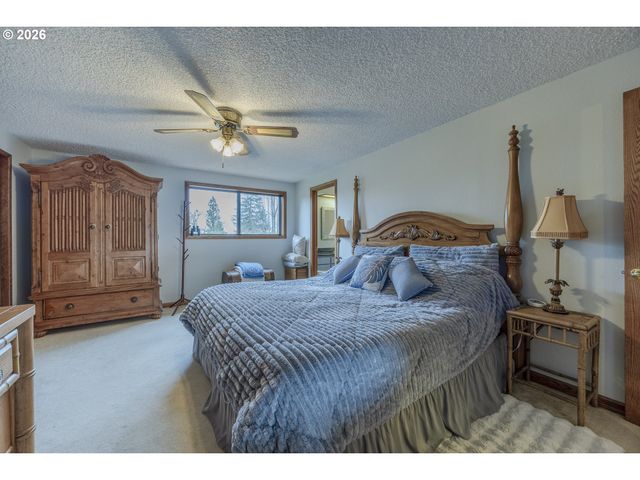 197 MANDERVILLE Ln, Roseburg, OR 97471