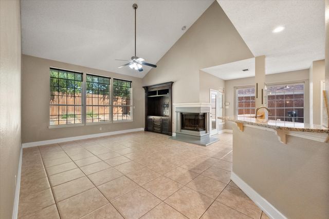 2213 Laura Elizabeth Trail, Mansfield, TX 76063