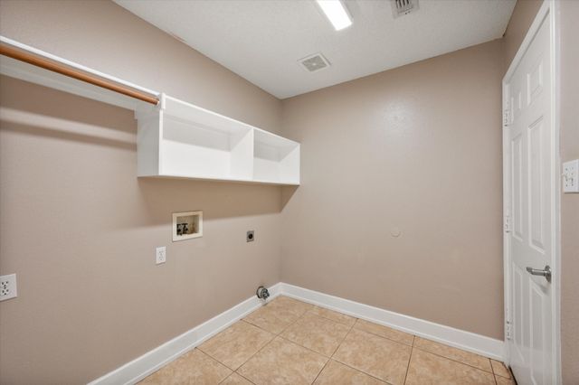 2213 Laura Elizabeth Trail, Mansfield, TX 76063