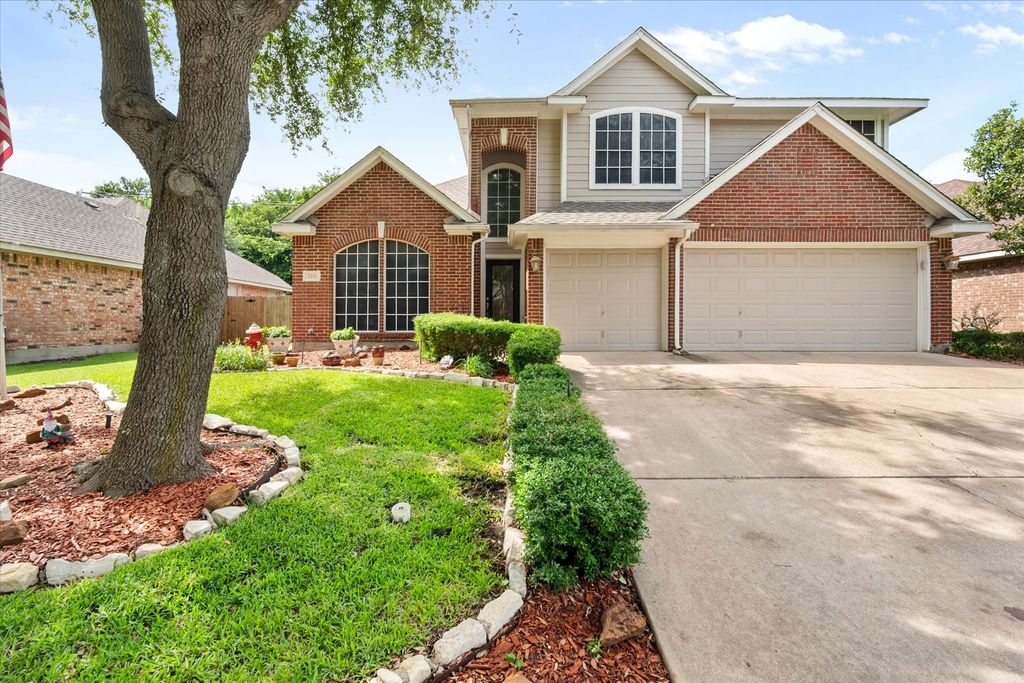 2213 Laura Elizabeth Trail, Mansfield, TX 76063