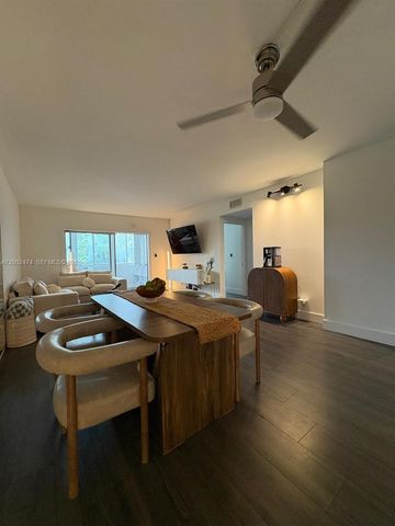 4200 Hillcrest Dr 208, Hollywood, FL 33021