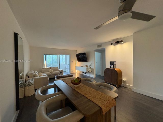 4200 Hillcrest Dr 208, Hollywood, FL 33021