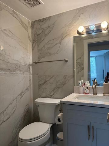 4200 Hillcrest Dr 208, Hollywood, FL 33021