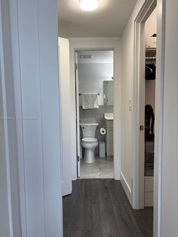 4200 Hillcrest Dr 208, Hollywood, FL 33021