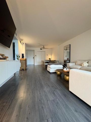 4200 Hillcrest Dr 208, Hollywood, FL 33021