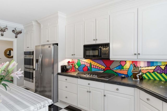 4221 Sawgrass Drive, North Charleston, SC 29420