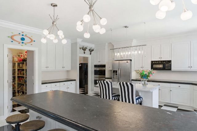 4221 Sawgrass Drive, North Charleston, SC 29420