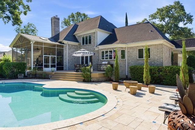 4221 Sawgrass Drive, North Charleston, SC 29420