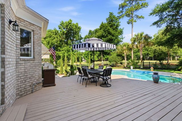 4221 Sawgrass Drive, North Charleston, SC 29420