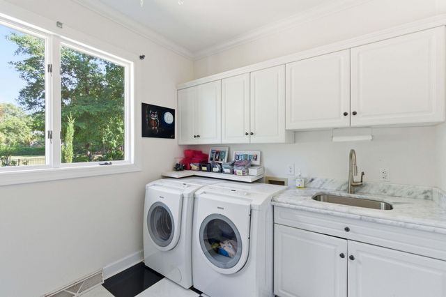 4221 Sawgrass Drive, North Charleston, SC 29420