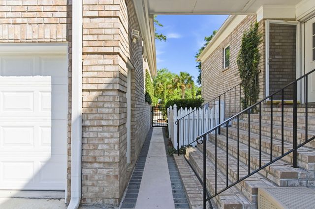 4221 Sawgrass Drive, North Charleston, SC 29420
