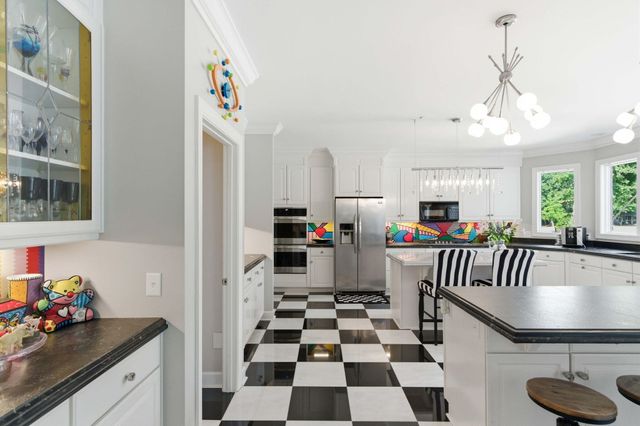4221 Sawgrass Drive, North Charleston, SC 29420