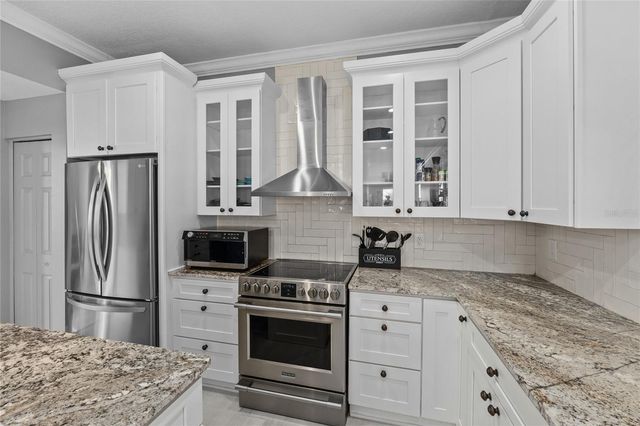 15618 SHOAL CREEK PLACE, Odessa, FL 33556