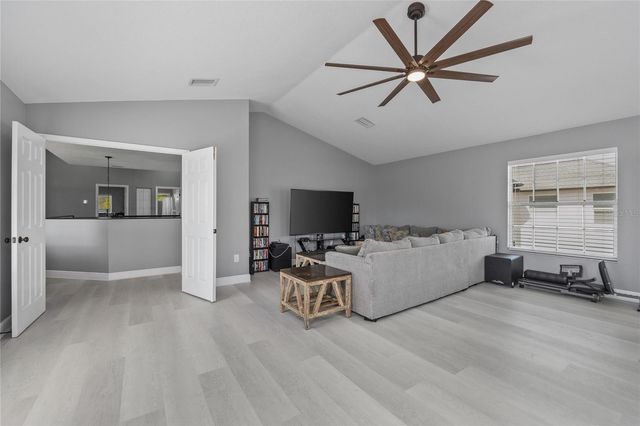 15618 SHOAL CREEK PLACE, Odessa, FL 33556