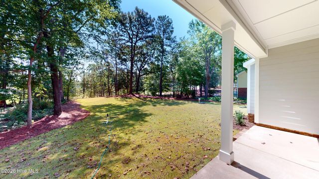 165 Devonshire Avenue W, West End, NC 27376