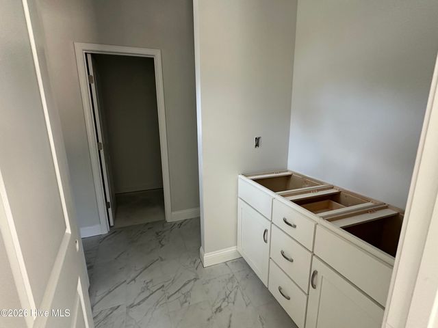 165 Devonshire Avenue W, West End, NC 27376