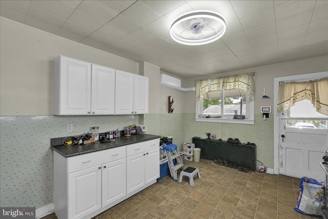 723 PORT CARBON - ST CLAIR HW, Pottsville, PA 17901