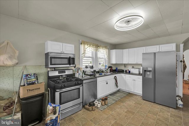723 PORT CARBON - ST CLAIR HW, Pottsville, PA 17901