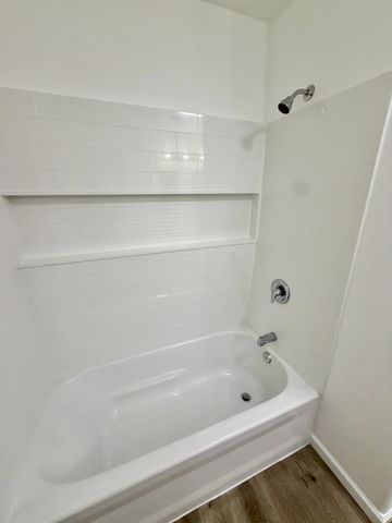 3928 El Portal Pl, Modesto, CA 95357