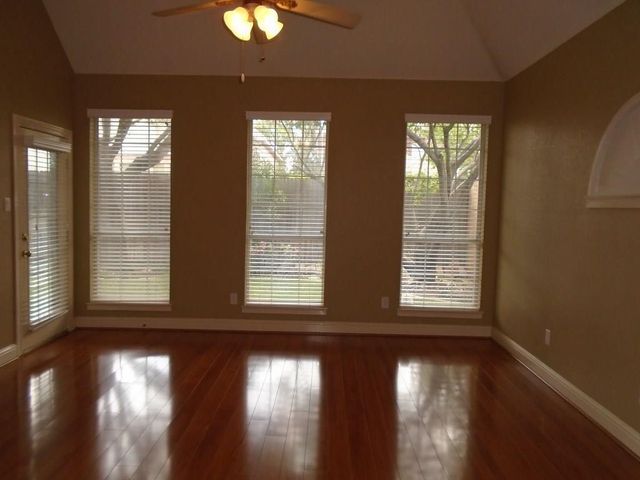 6905 Vista Ridge Court, Fort Worth, TX 76132