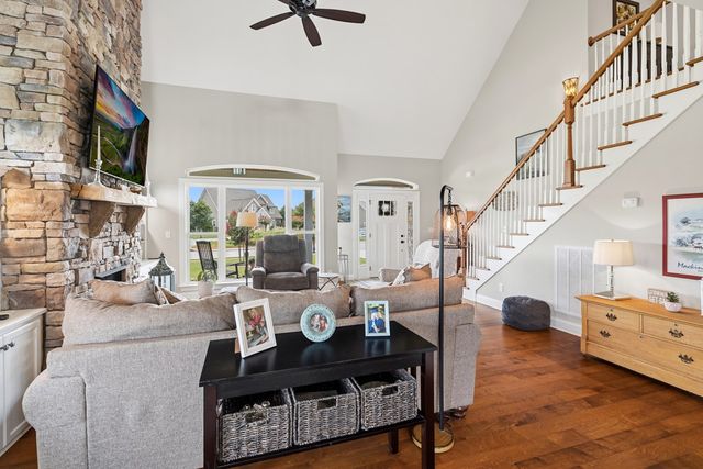 124 Tuscany Village Drive, Ringgold, GA 30736