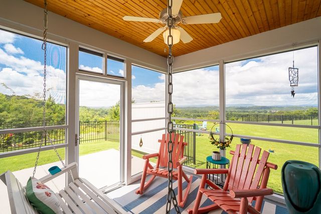 124 Tuscany Village Drive, Ringgold, GA 30736