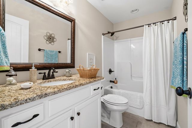 124 Tuscany Village Drive, Ringgold, GA 30736