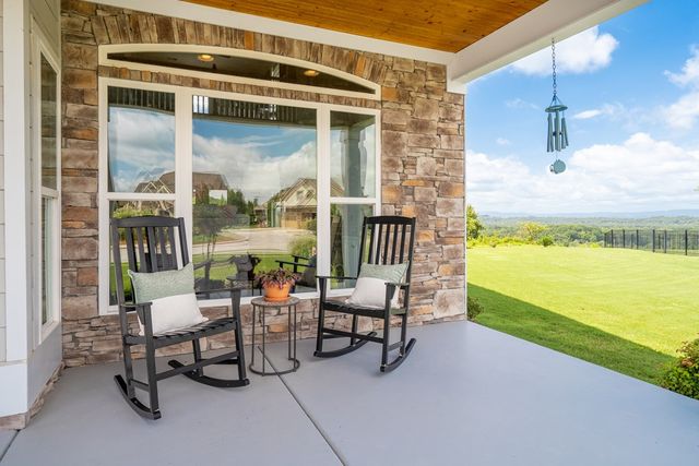 124 Tuscany Village Drive, Ringgold, GA 30736