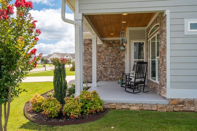 124 Tuscany Village Drive, Ringgold, GA 30736