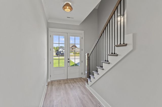 8 Latitude Dr, Winchester, TN 37398