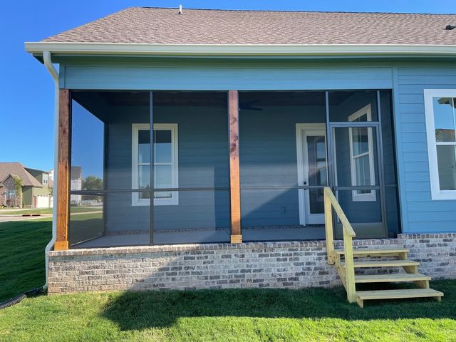 8 Latitude Dr, Winchester, TN 37398