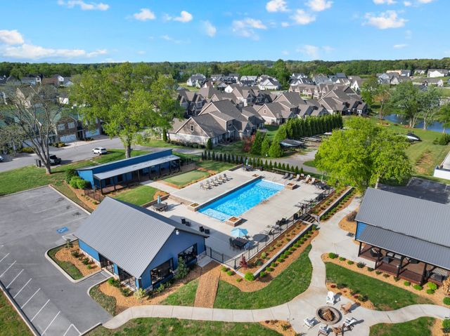 8 Latitude Dr, Winchester, TN 37398