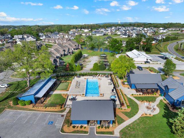 8 Latitude Dr, Winchester, TN 37398