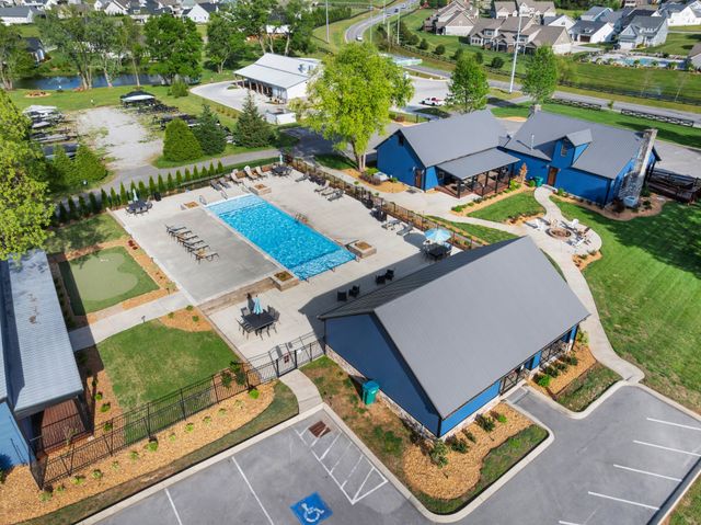 8 Latitude Dr, Winchester, TN 37398