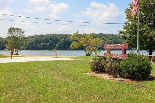 8 Latitude Dr, Winchester, TN 37398