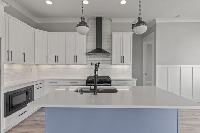 8 Latitude Dr, Winchester, TN 37398
