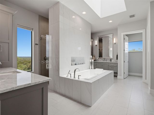5913 Verden RDG, New Braunfels, TX 78132