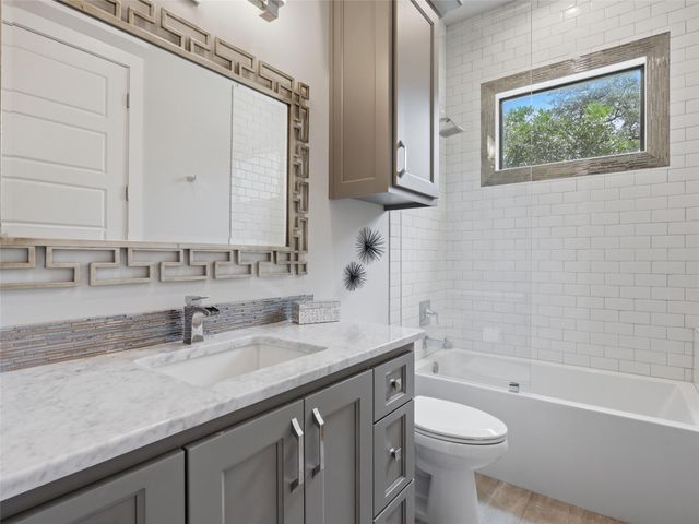 5913 Verden RDG, New Braunfels, TX 78132