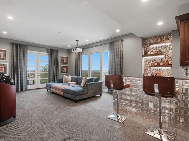 5913 Verden RDG, New Braunfels, TX 78132