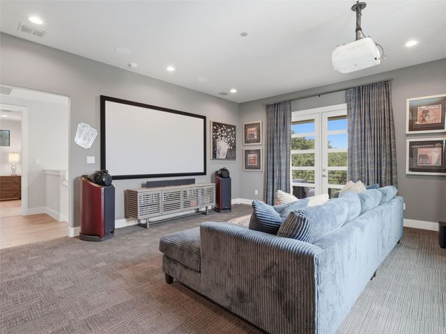 5913 Verden RDG, New Braunfels, TX 78132