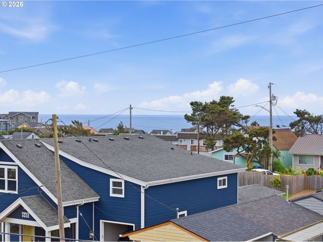 430 Nw 5TH St, Newport, OR 97365