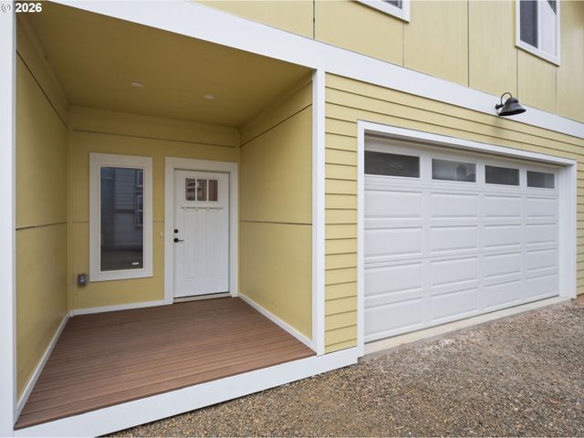 430 Nw 5TH St, Newport, OR 97365