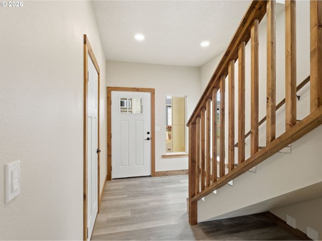 430 Nw 5TH St, Newport, OR 97365