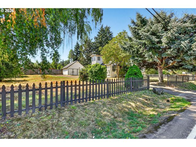 4520 Se CHASE Rd, Gresham, OR 97080